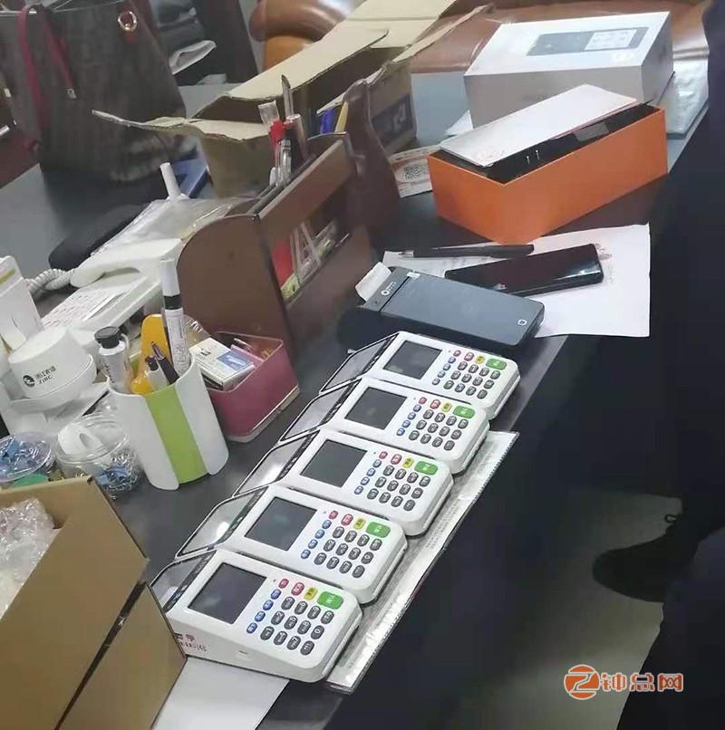 新加入盒伙人卢冬拿下连锁店，预计月流水有100万以上